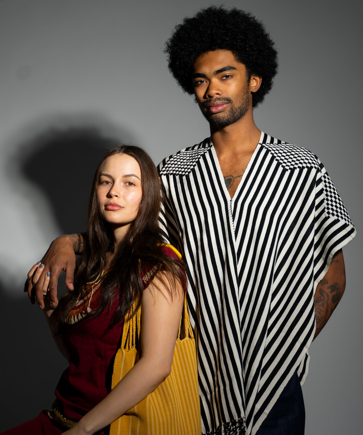 Poncho - White/Black