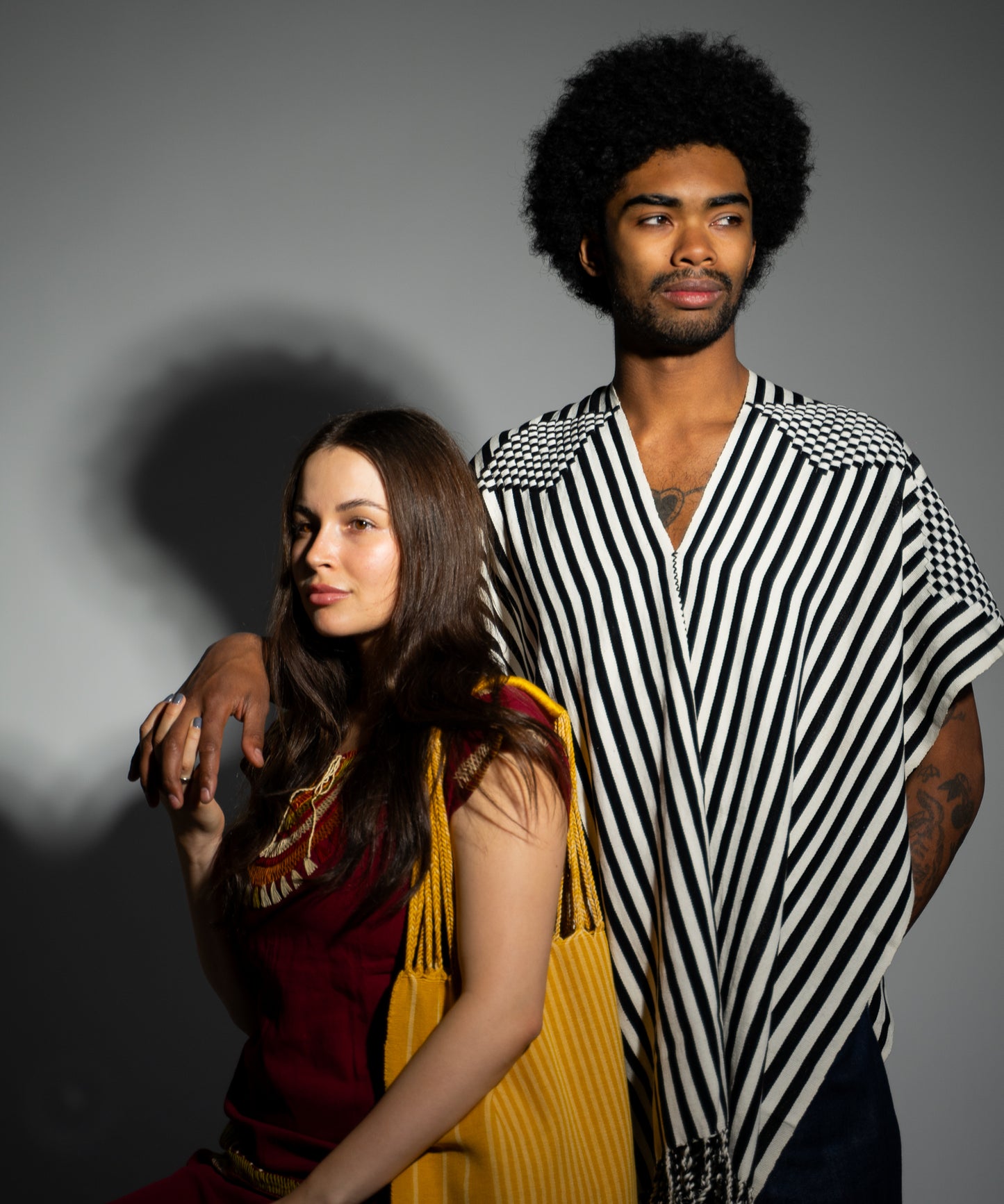 Poncho - White/Black