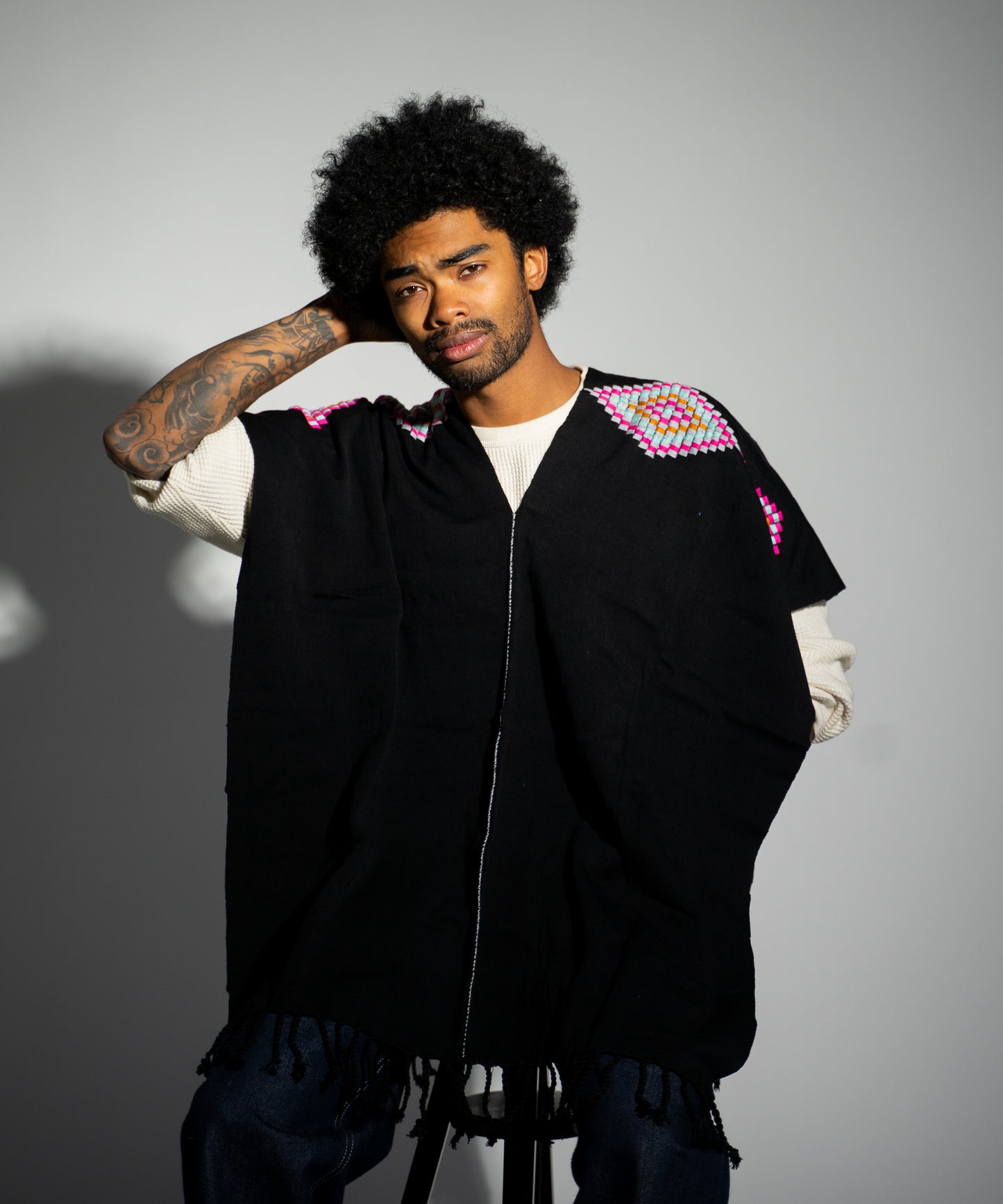 Poncho - Black/Pink/Blue