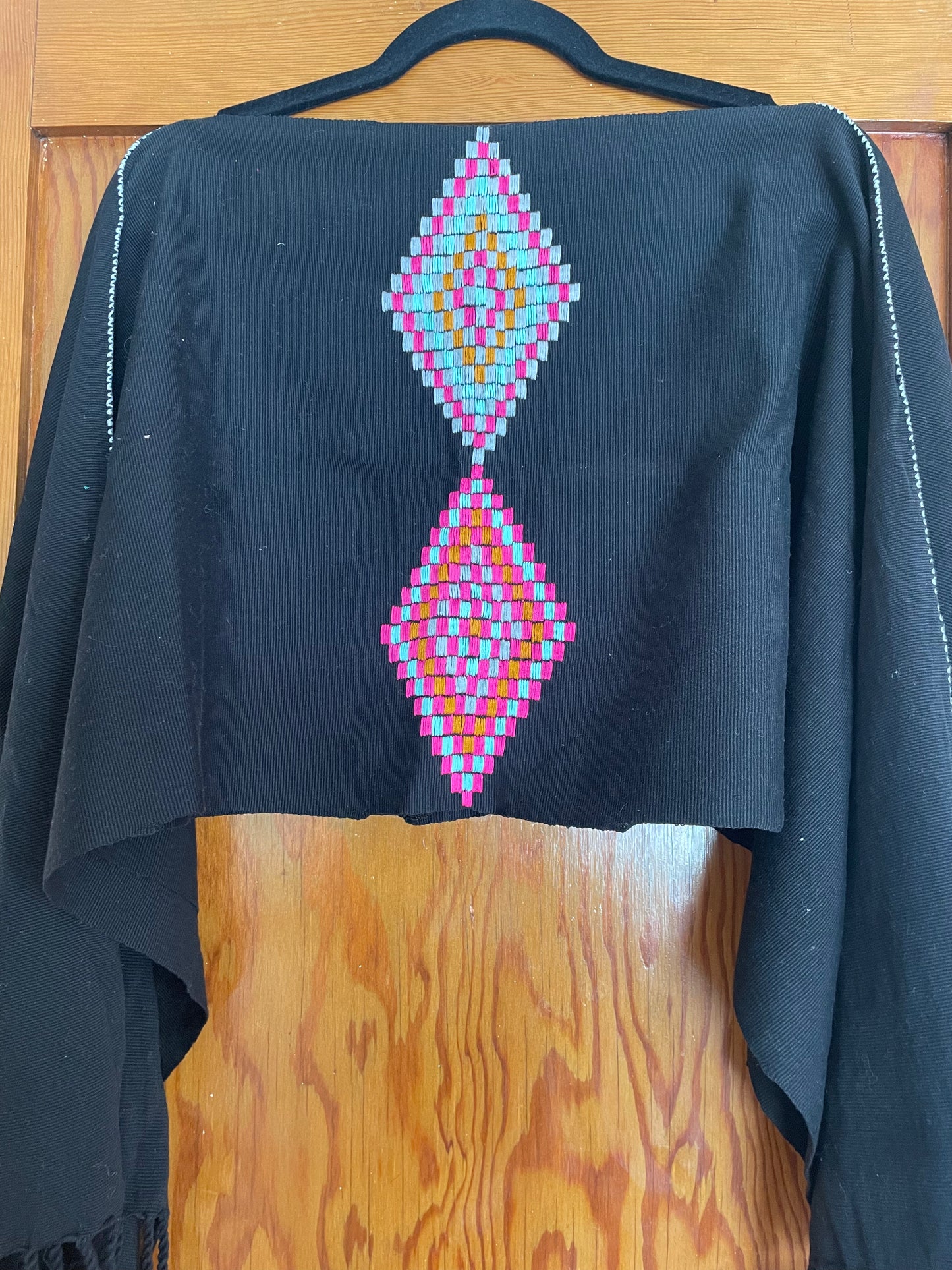 Poncho - Black/Pink/Blue